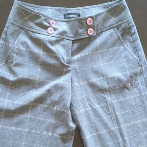 Bebe Gray Checkered Capri Trousers with Pink Accents
